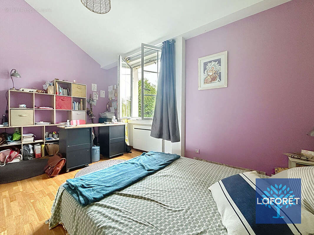 Maison à CHATEAU-GUIBERT