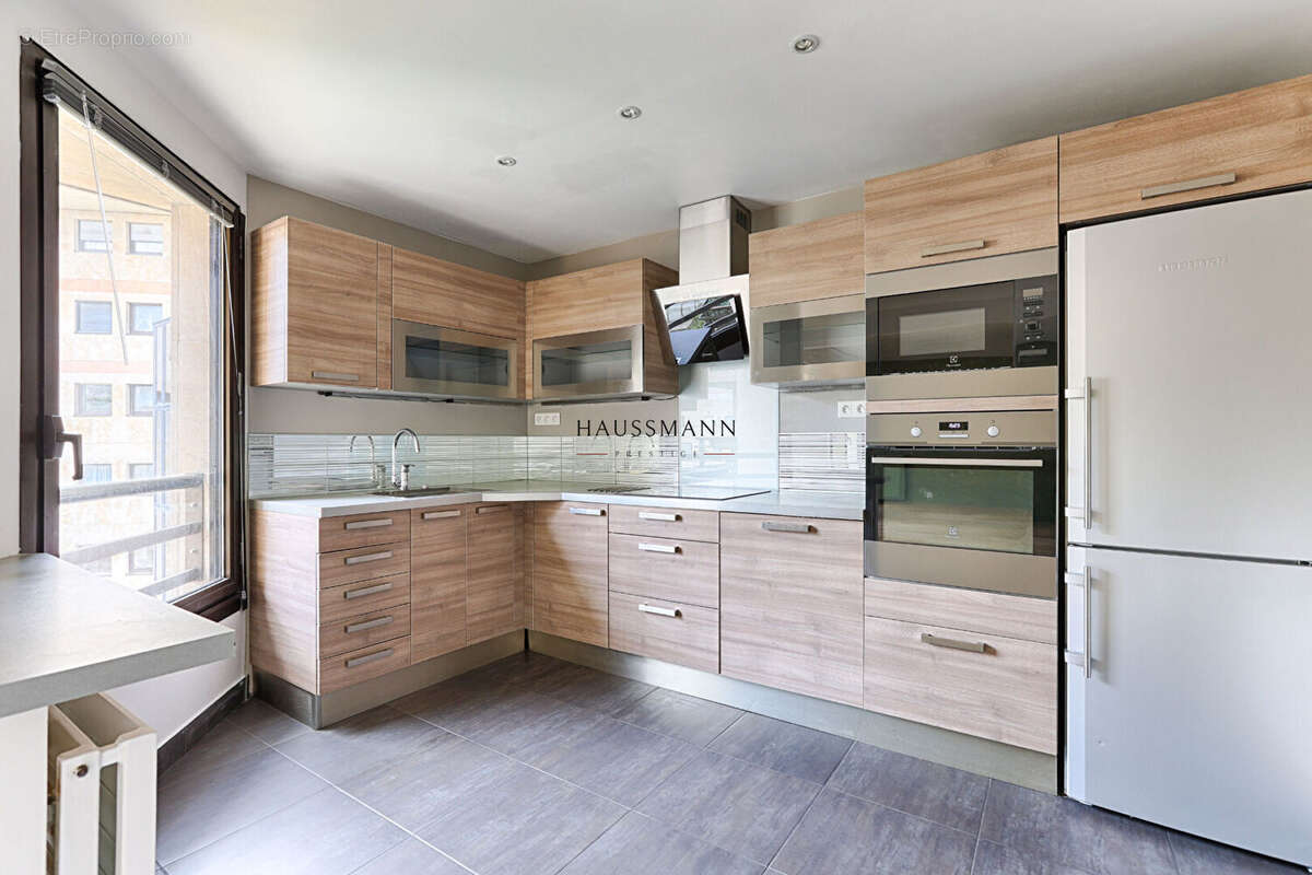 Appartement à LEVALLOIS-PERRET