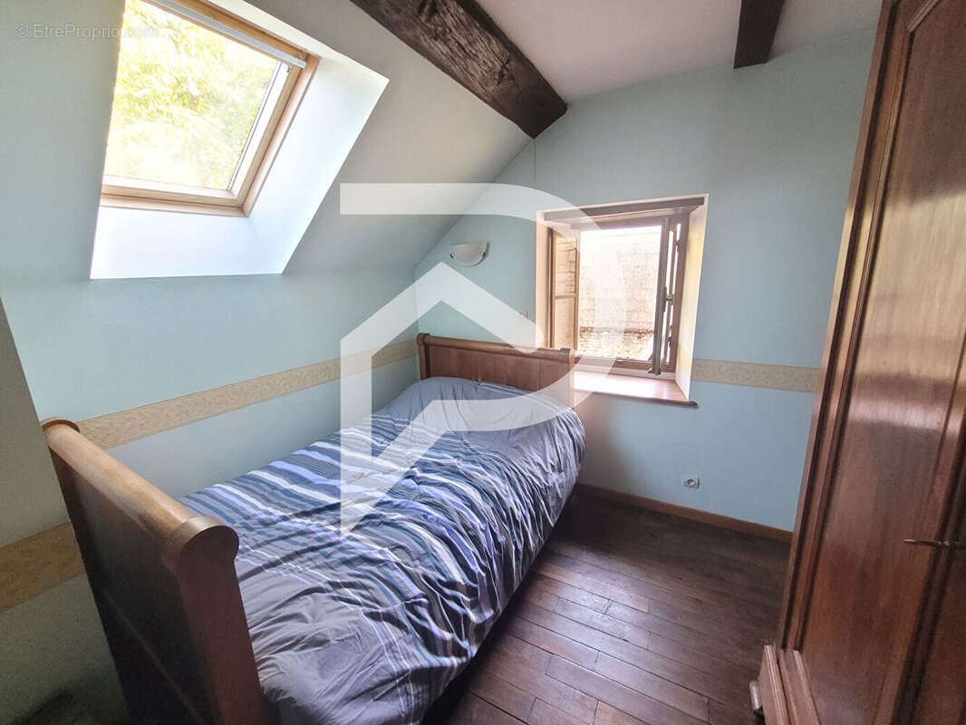 Maison en Pierre Apparente : Votre Refuge Authentique au Coeur de la Nature - photo 15