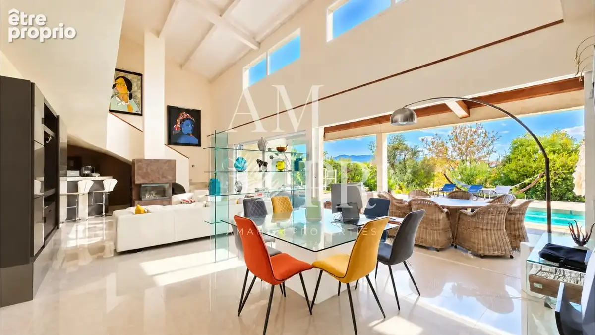 Cannes – Croix-des-Gardes  Villa d’Architecte Contemporaine de 210 m² au Cœur d’un Domaine Privé et Sécurisé - photo 13