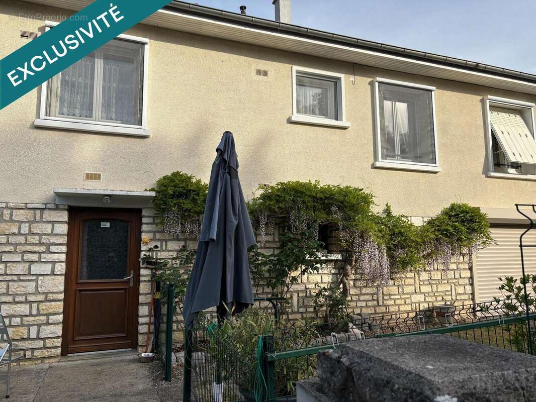 Maison 109 m² à Saint-Hilaire-En-Lignieres  - photo 9
