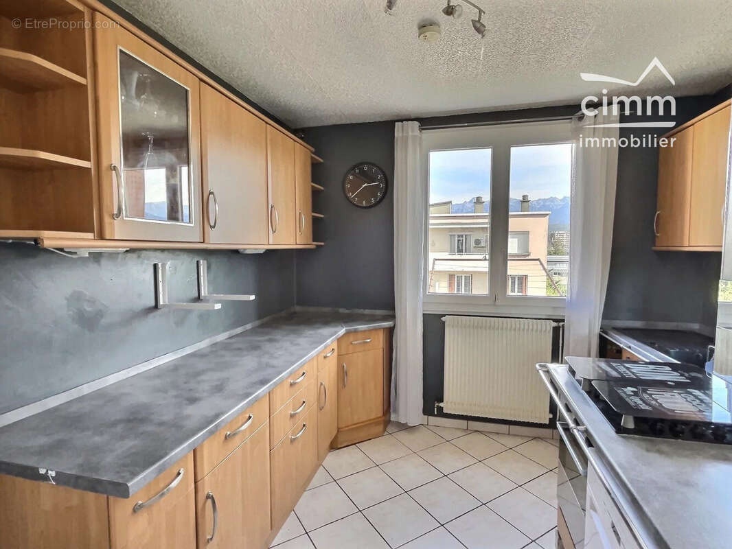 Appartement à SEYSSINET-PARISET