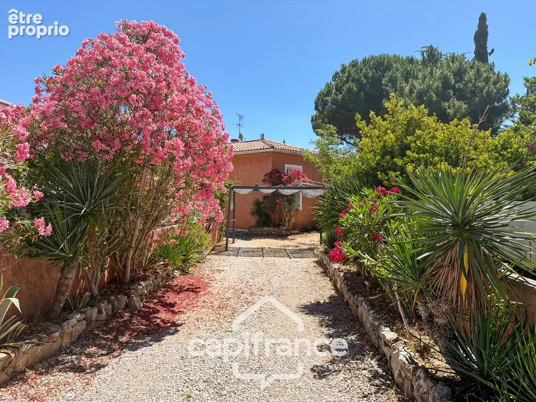 LE CRÈS – Maison familiale avec appartement indépendant, piscine et revenu locatif - photo 2