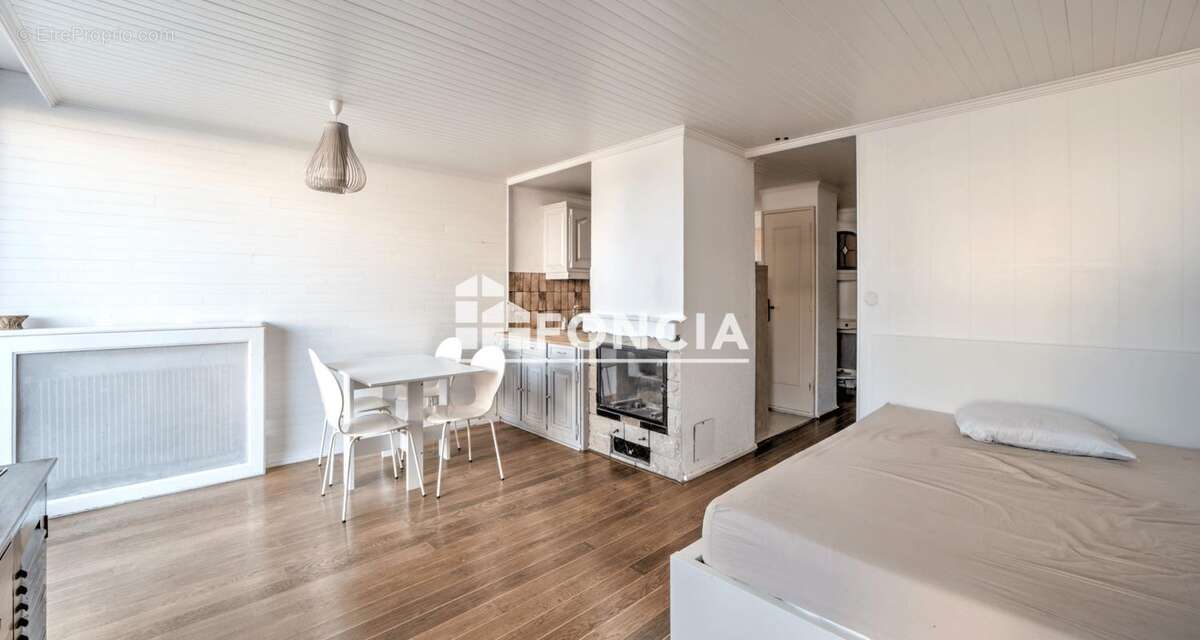 Appartement à SAINT-GENIS-POUILLY