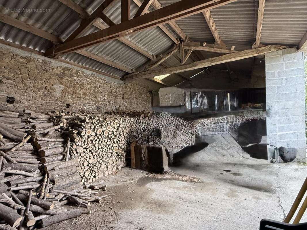 Parking à LA JUBAUDIERE