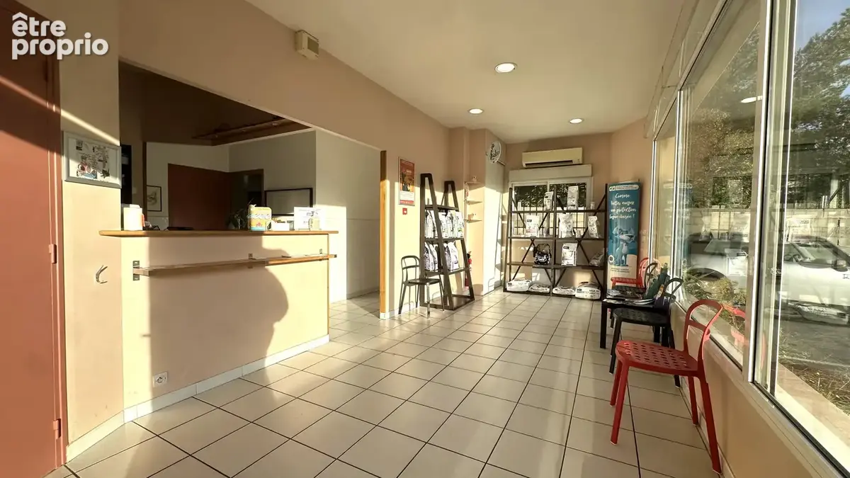 Local-commercial-rn-113-quartier-les-vignettes - photo 2