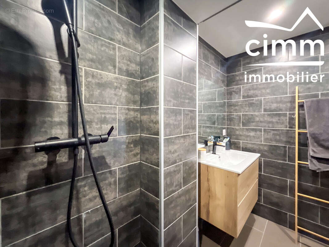 Appartement 71 m² à Pontcharra  - photo 8