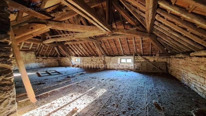 Maison à SOING-CUBRY-CHARENTENAY