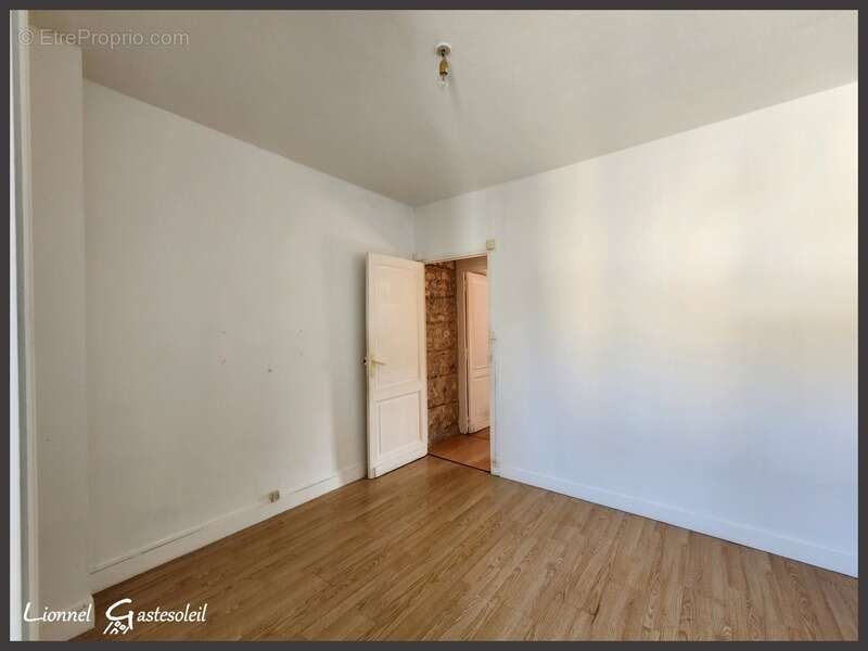 Maison à vendre 4 chambres avec jardin, parking sur la commune de Pineuilh proche de Sainte Foy la Grande (33) - photo 10