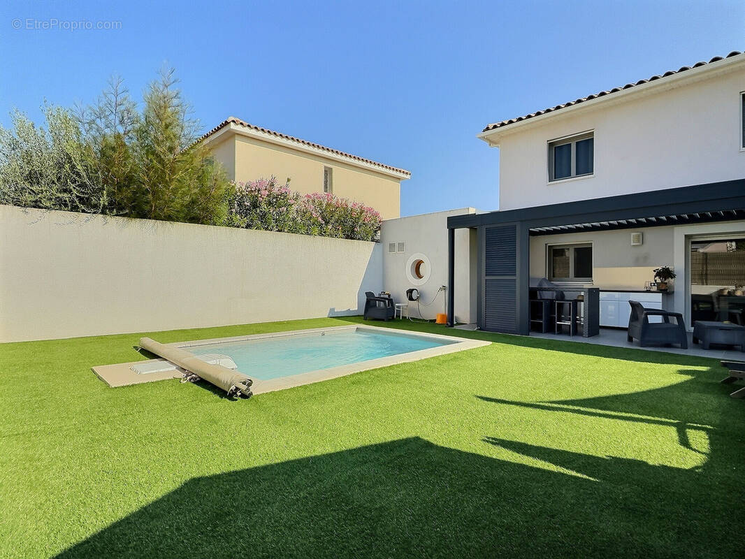 Maison à LA LONDE-LES-MAURES