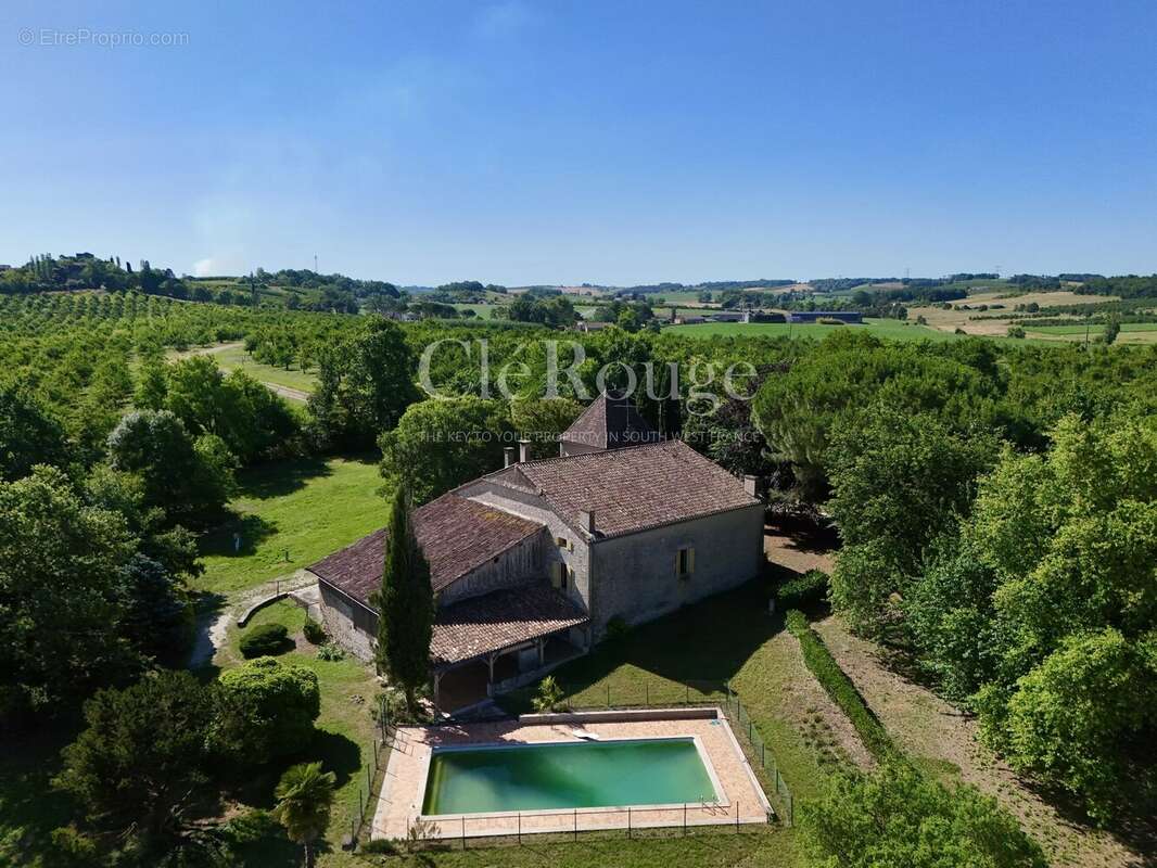 Proche de Duras - Superbe propriété de caractère avec piscine et vue dégagée - photo 21