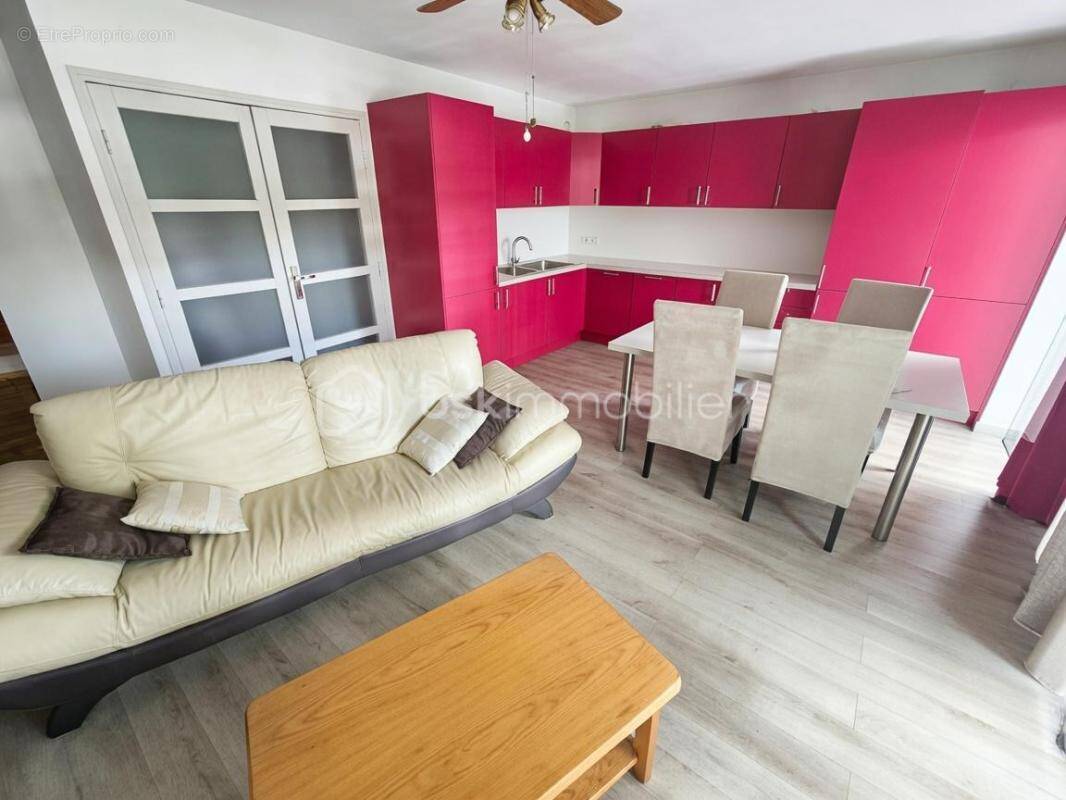 Appartement à LES MUREAUX