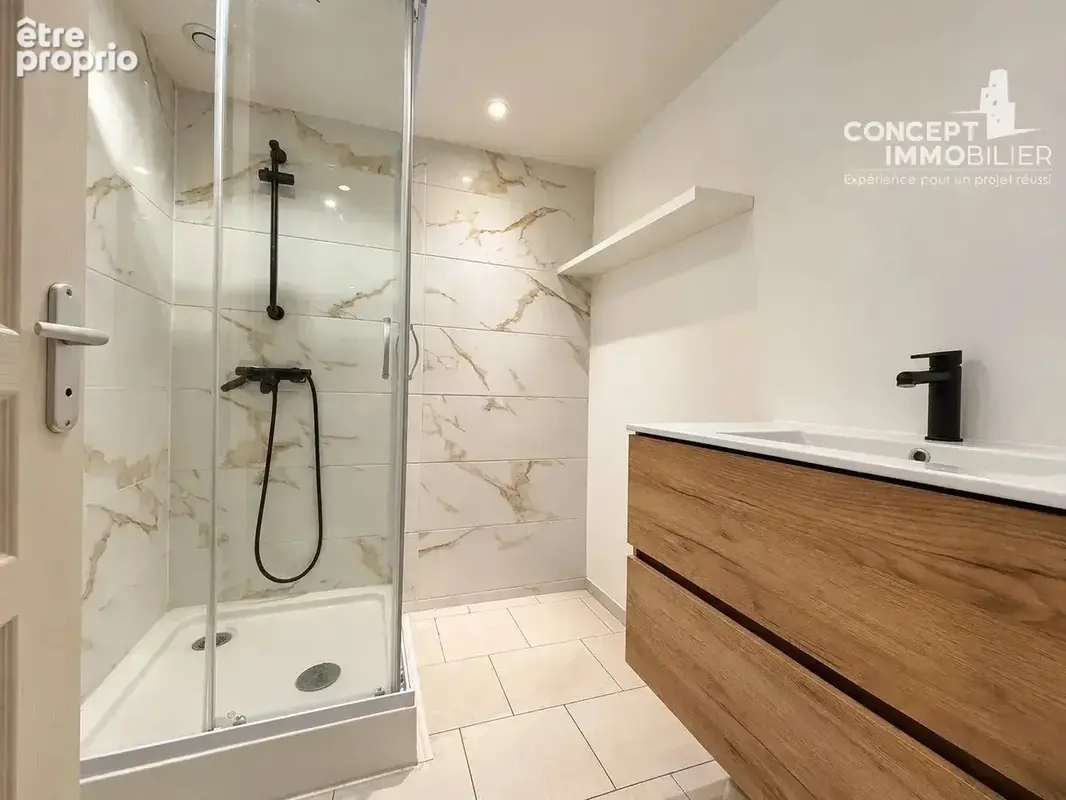 Immeuble de rapport rénové – 3 appartements - photo 11