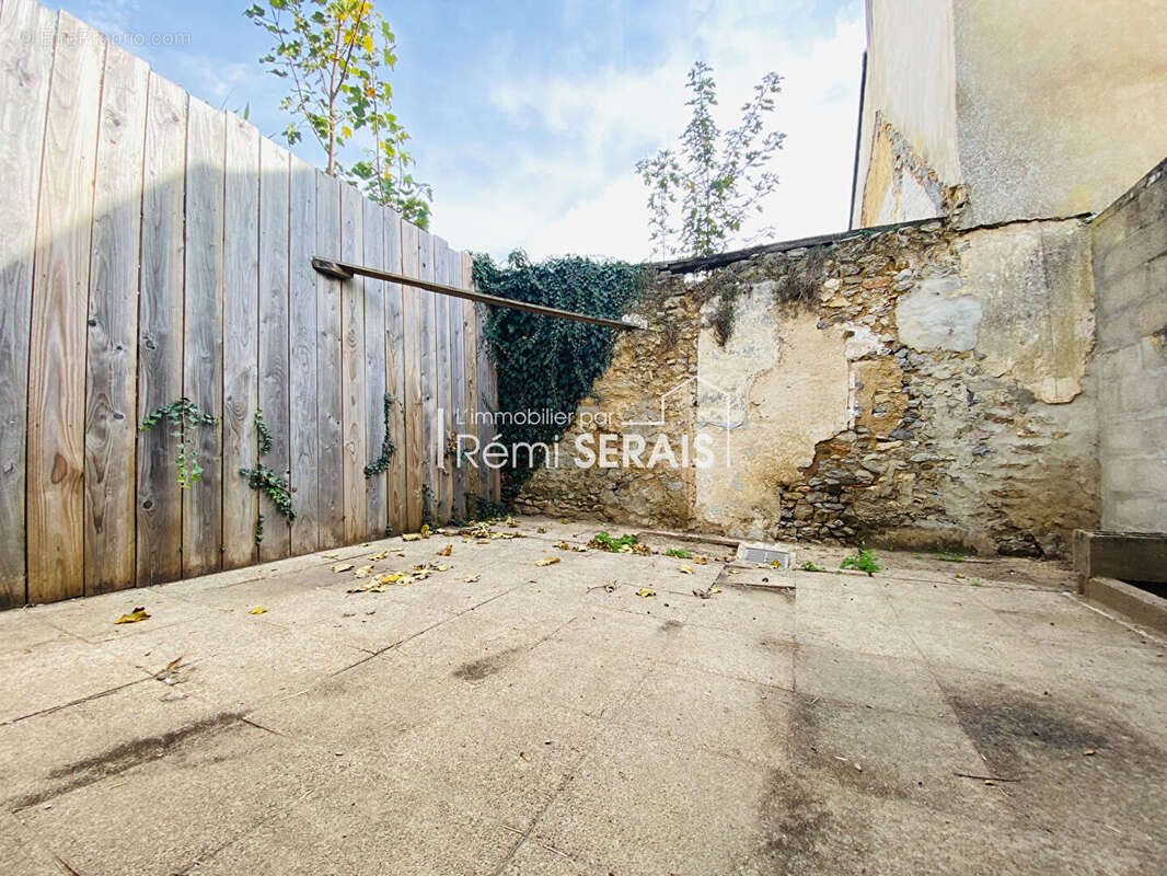 Maison à FRESNAY-SUR-SARTHE