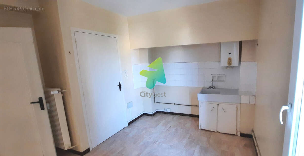 Appartement type 4, balcon, parking et cave - photo 5