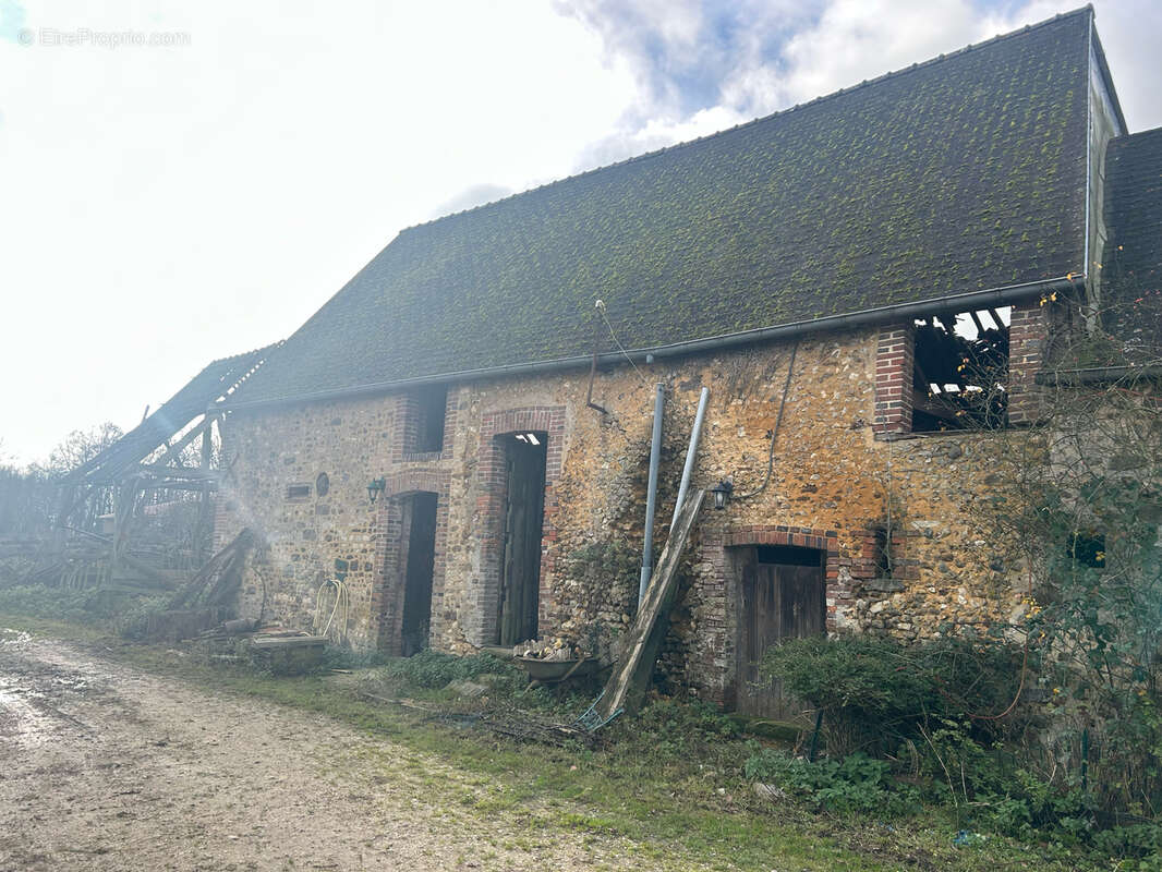 Maison à SAINT-AQUILIN-DE-CORBION