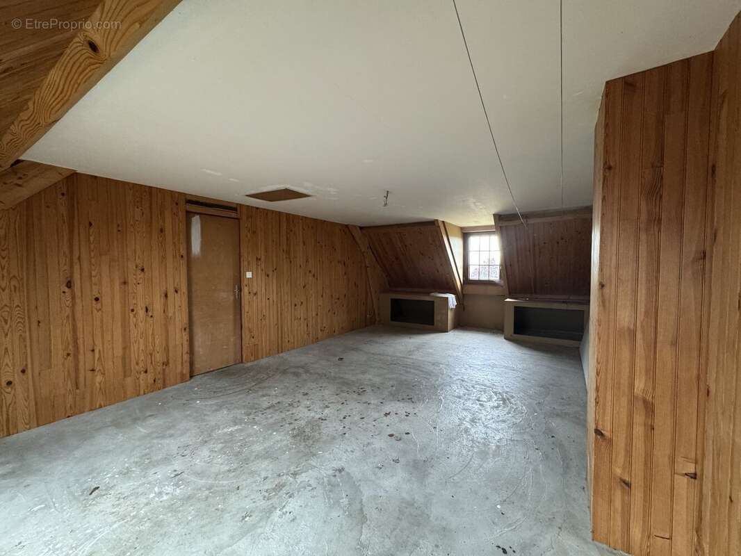 Maison à SAINT-VICTOR