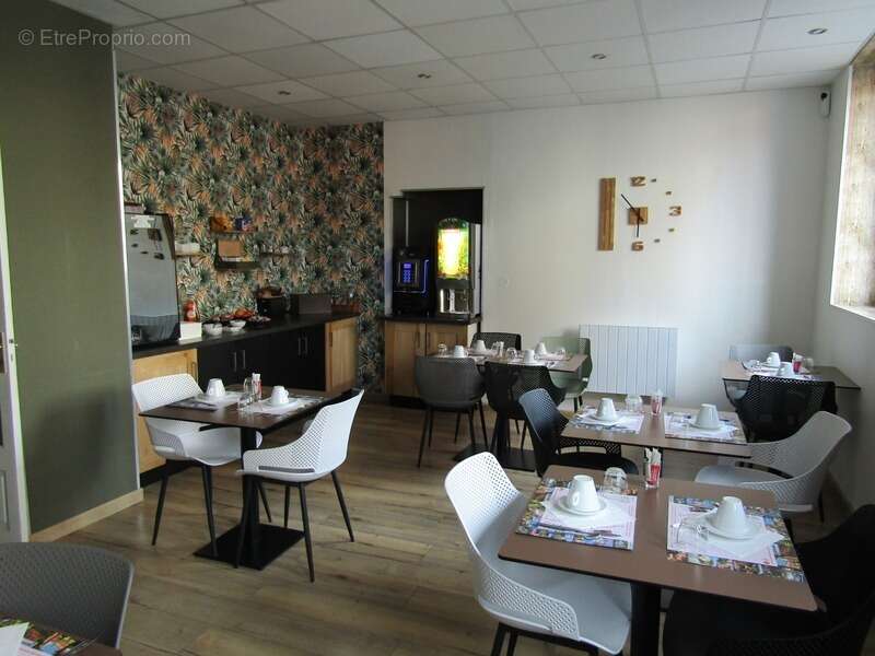 Commerce à LE BUGUE