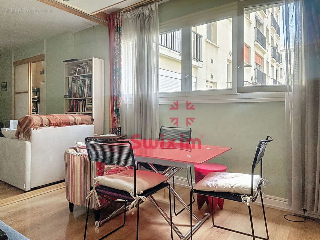 Appartement à PARIS-20E