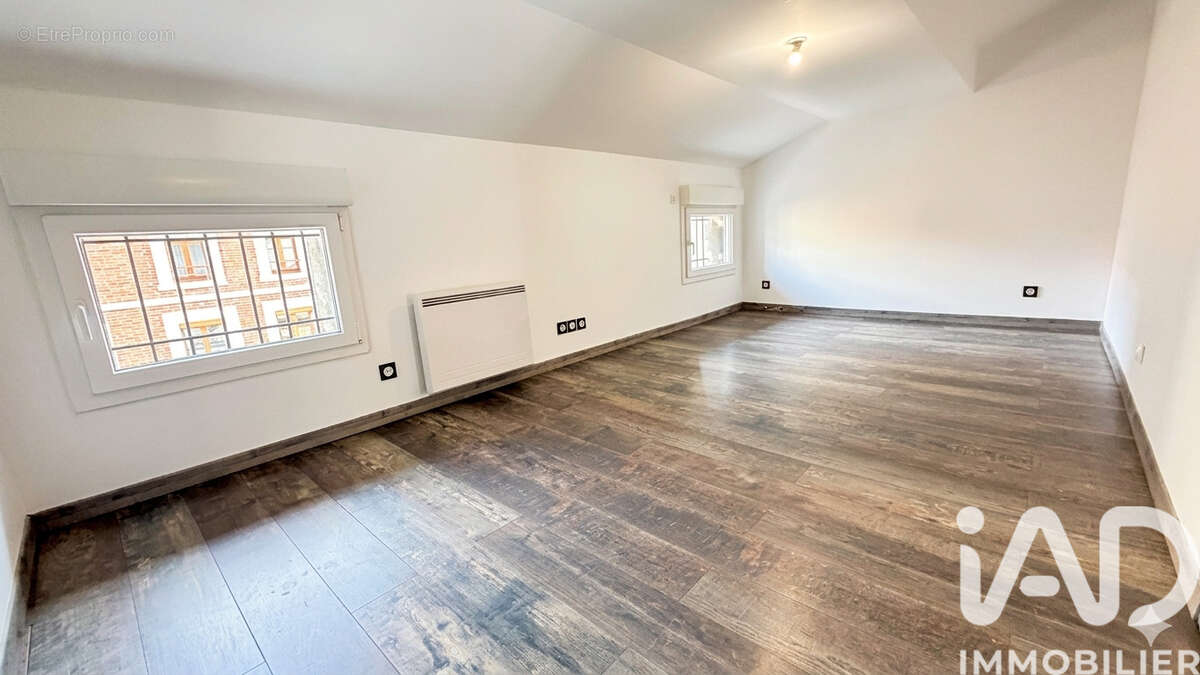 Photo 7 - Appartement à SURY-LE-COMTAL