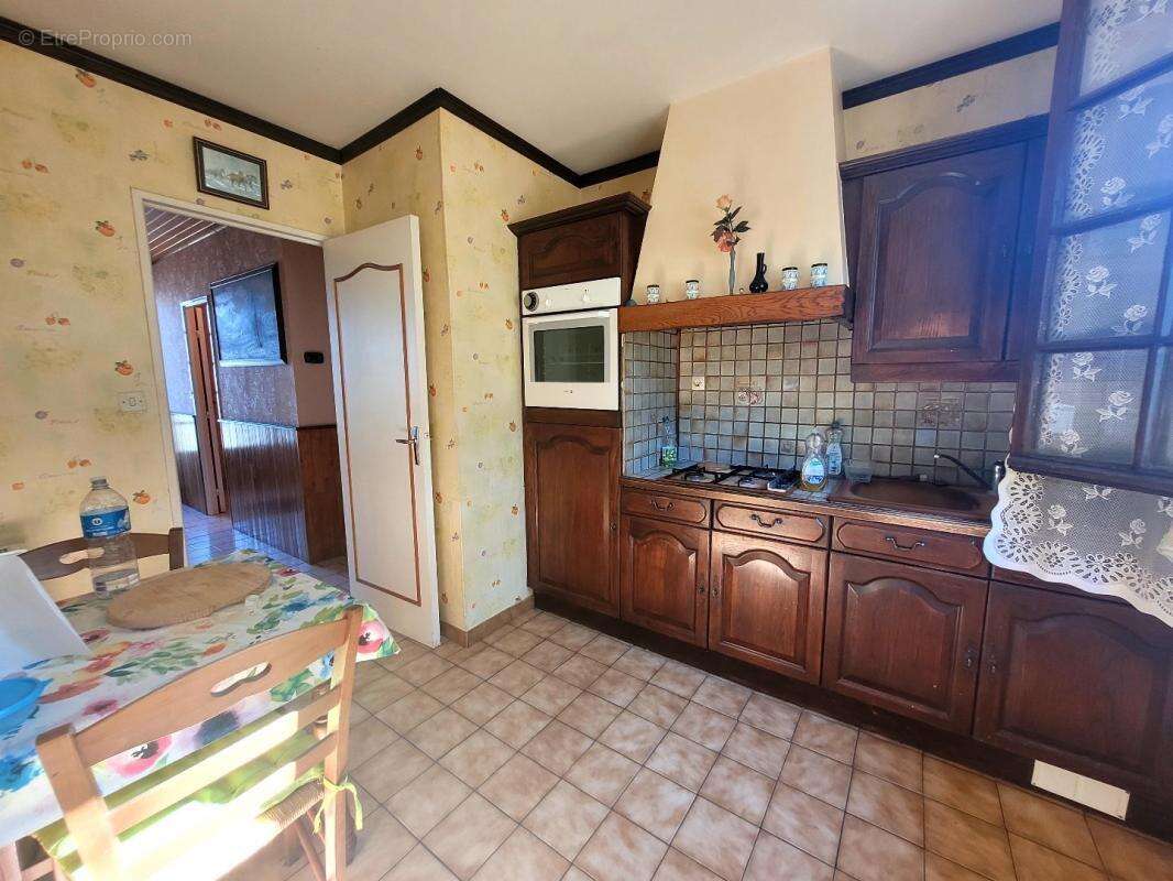 Maison 75 m² à Janville  - photo 7