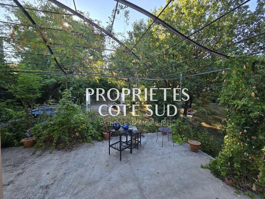 maison de plain pied avec grand terrain de 2209M2 - photo 8