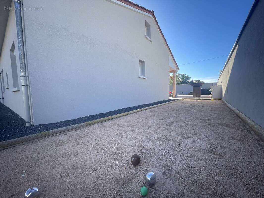 Maison à PONT-DU-CHATEAU