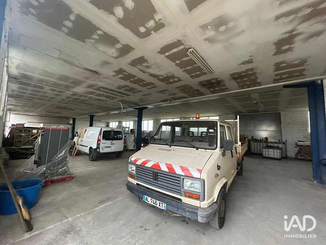 Photo 6 - Commerce à MEZIN