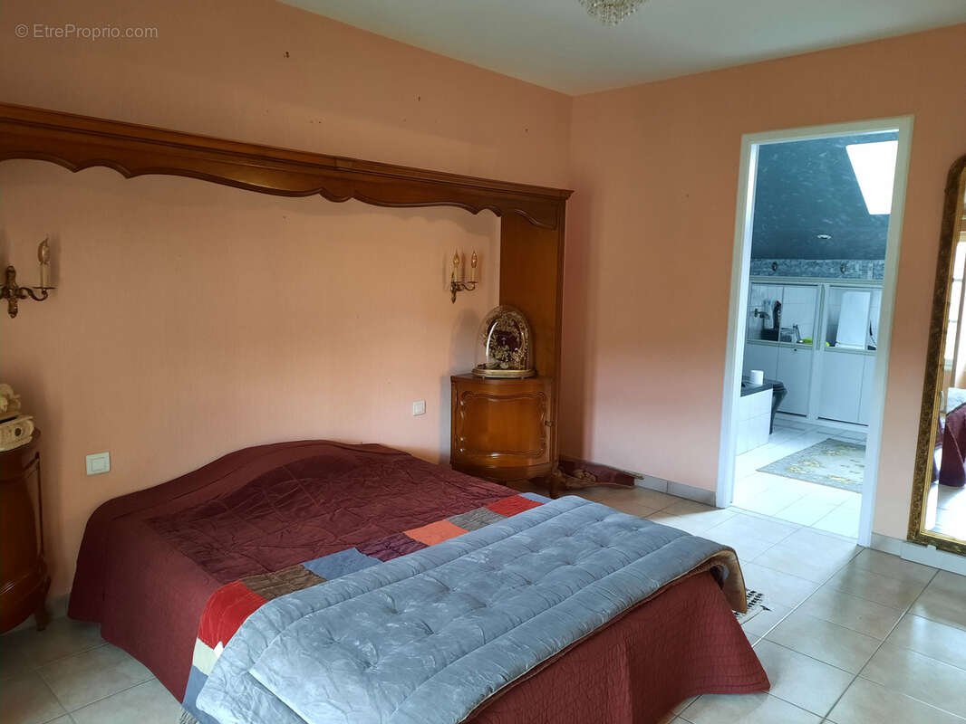 Maison à SAINTE-EULALIE-DE-CERNON