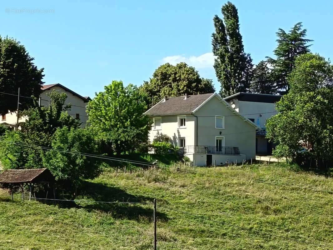 Maison à LA BATIE-DIVISIN
