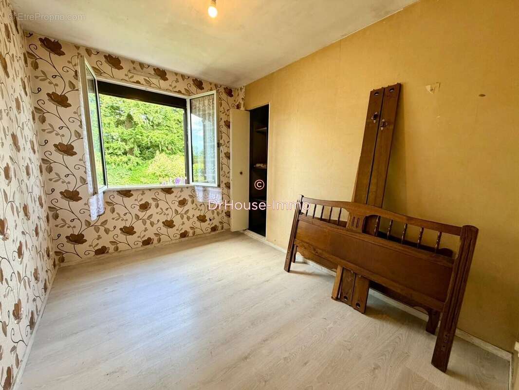 Maison à SAINT-JACQUES-D'ALIERMONT