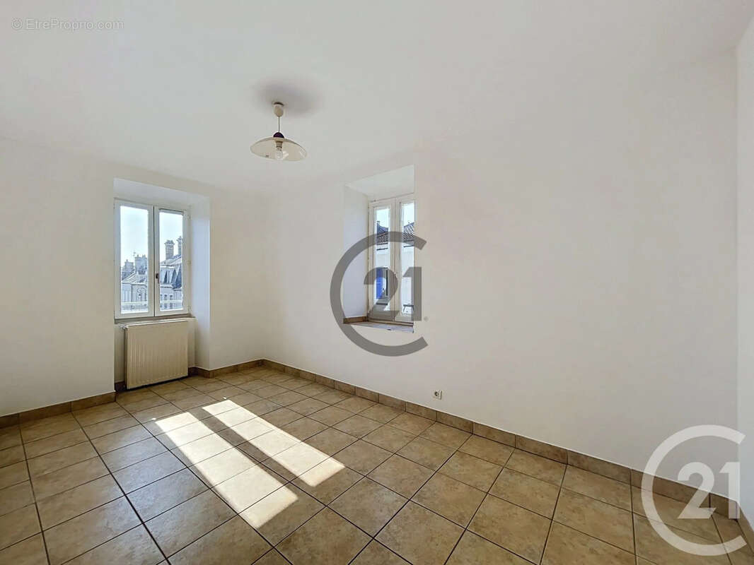 Appartement 57 m² à Montereau-Fault-Yonne  - photo 6