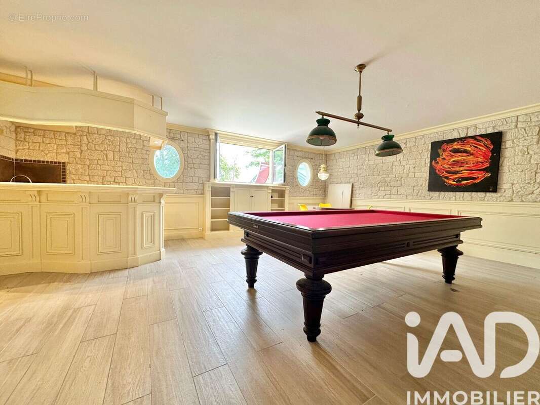 Maison 433 m² à Epinay-Sur-Orge  - photo 9