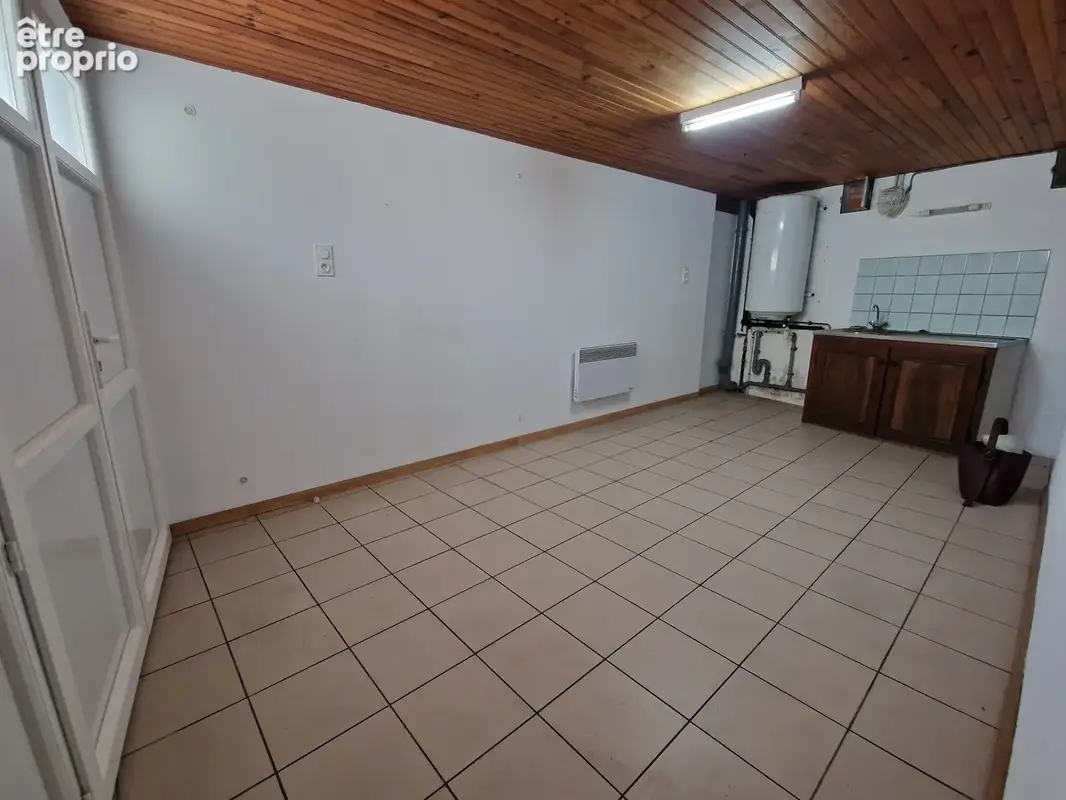 À SOUAL   Centre du village   Maison T2 rénovée avec garage   Idéal investisseur ! - photo 8