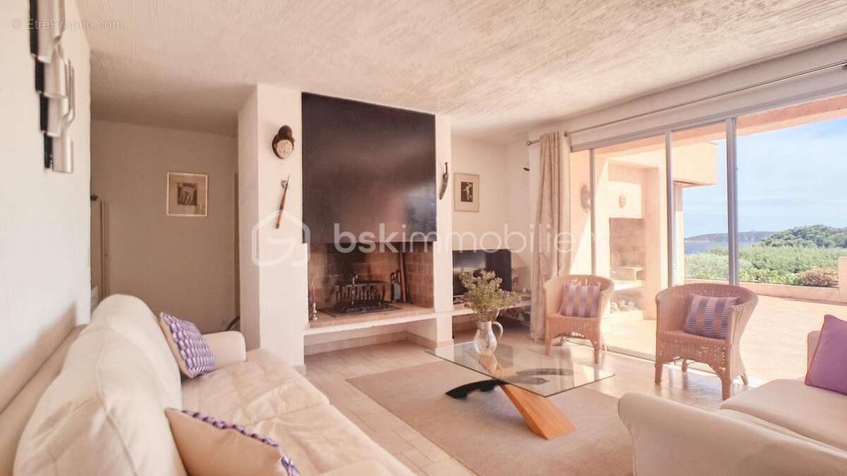 Villa face à la mer - Domaine privé de Cala Rossa - photo 10