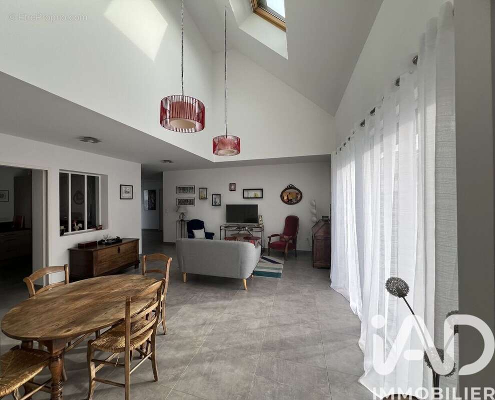 Photo 6 - Maison à TRELAZE