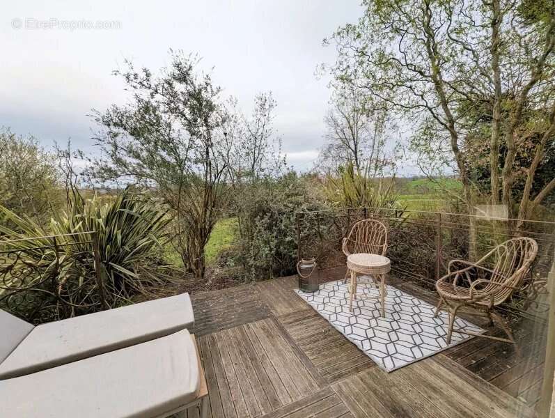 Ancienne ferme avec 6 chambre en très bonne état sur plus d'un hectare - photo 31
