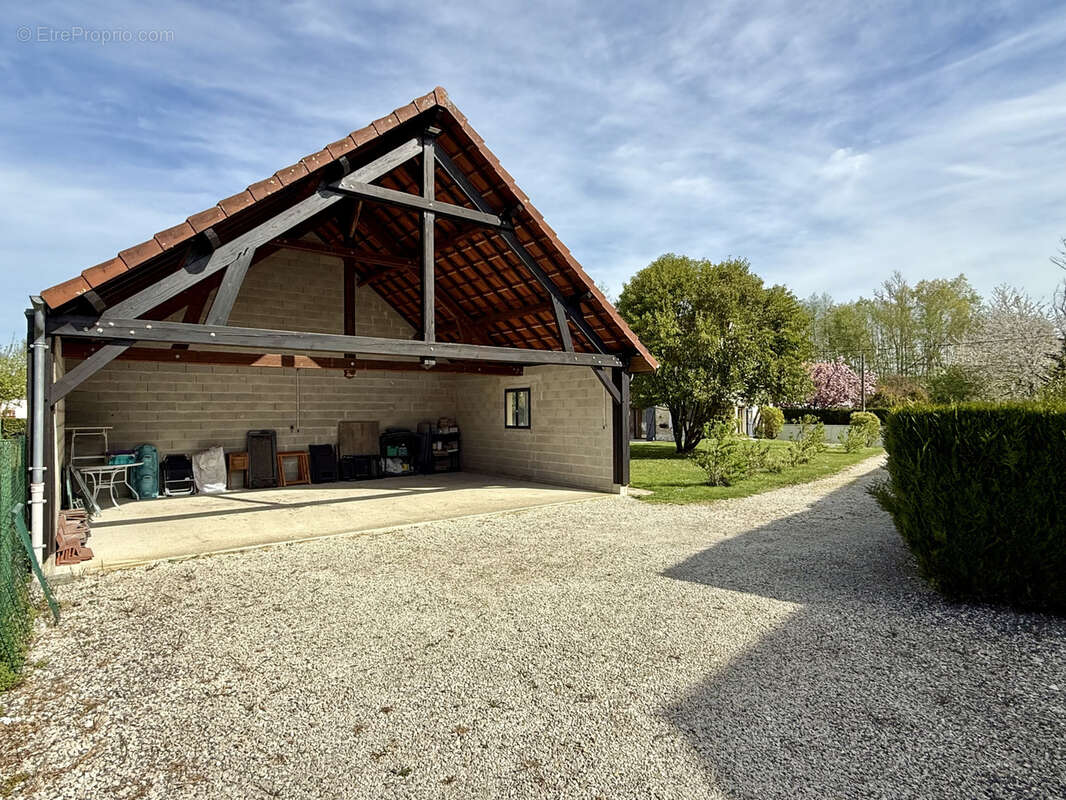 Maison à AUXON