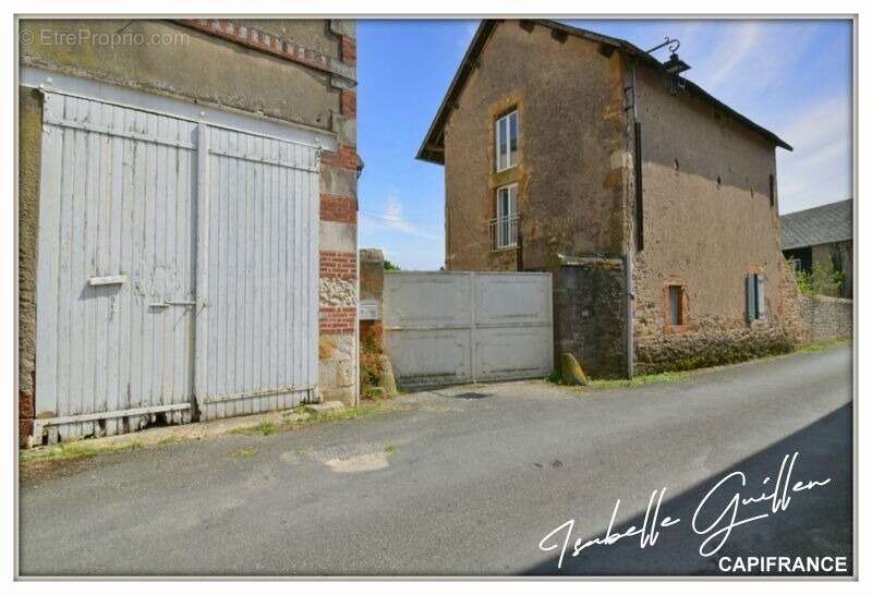 Maison à vendre 9 pièces VESDUN (18) - photo 4