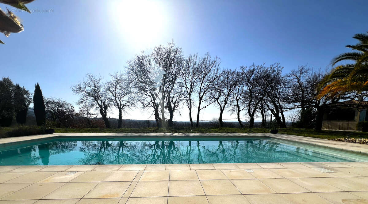 Maison à VAISON-LA-ROMAINE