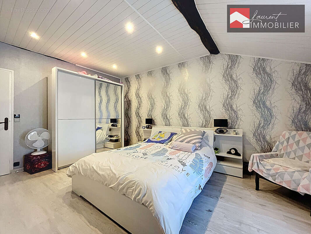 Maison à SENNECEY-LE-GRAND