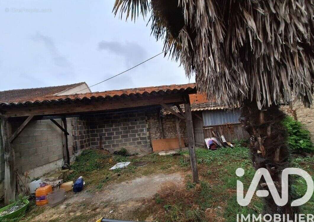 Photo 9 - Maison à RUELLE-SUR-TOUVRE