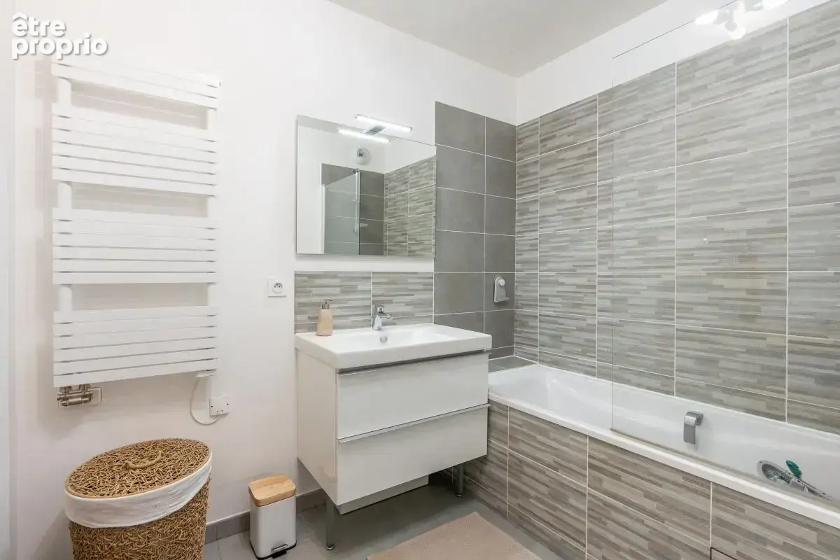 Appartement À Vendre - photo 8