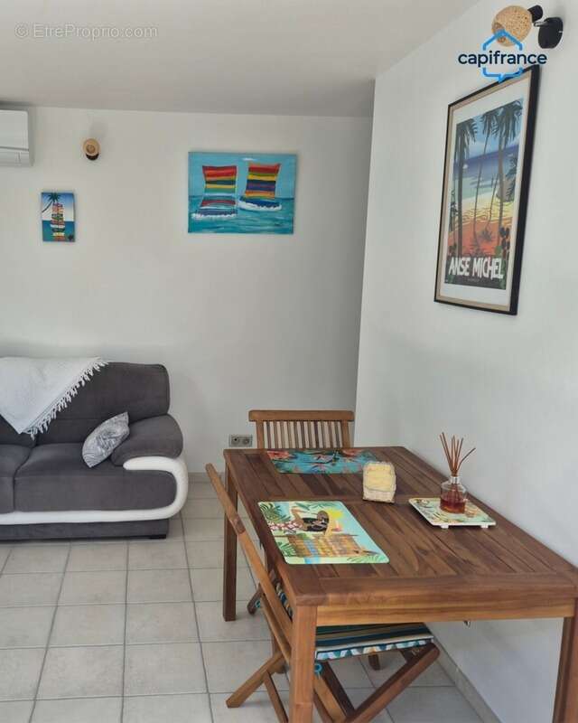 Maison à LES TROIS-ILETS