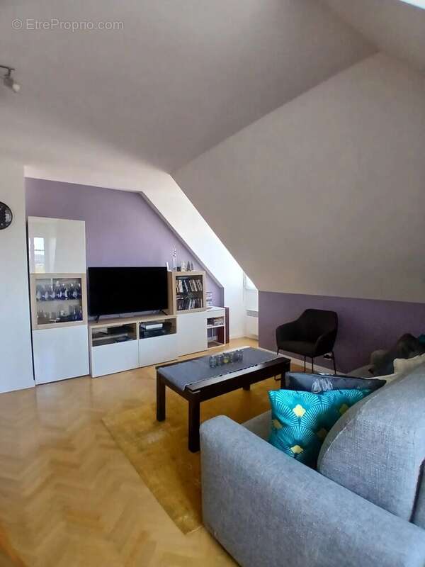 Appartement à HOUILLES