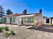 Maison à COMMEQUIERS