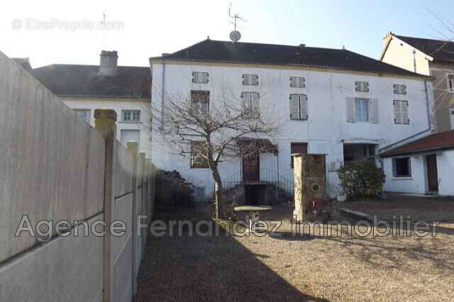 Maison 240 m² à Marcigny  - photo 2