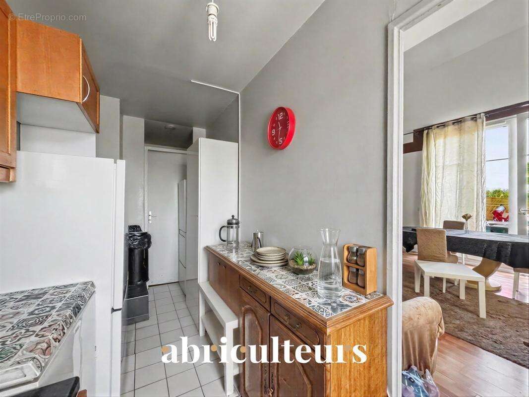 Appartement duplex - 78 m² - 4 pièces - en vente à Villeneuve-la-Garenne Avenue du Ponant (92390) - photo 7