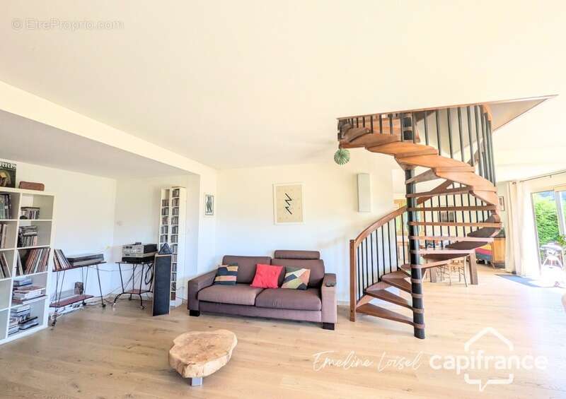 Maison familiale de 171 m² - 5 Chambres - Vue panoramique - AUTRANS MEAUDRE EN VERCORS (38112) - photo 9