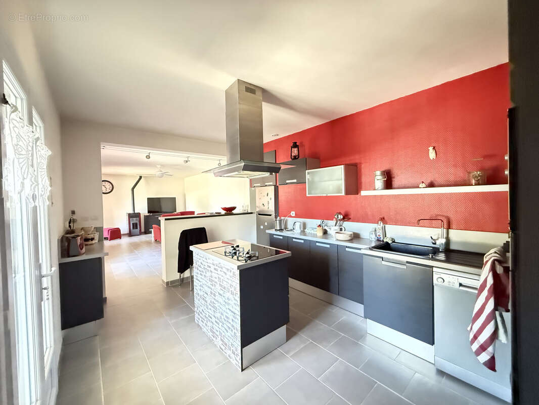 Maison à COLLORGUES